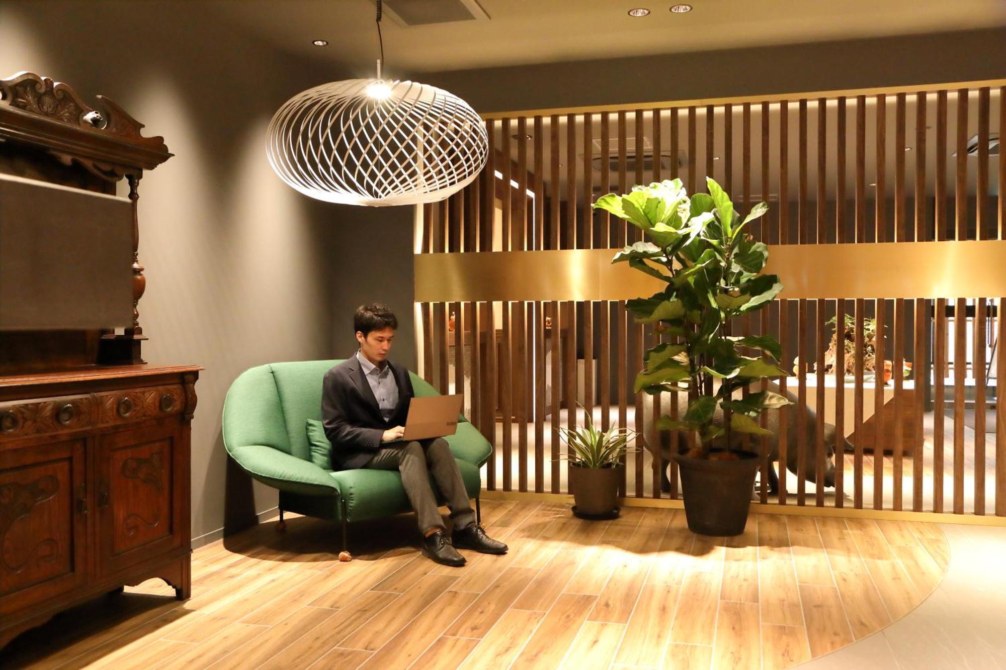Osaka Corona Hotel Екстериор снимка
