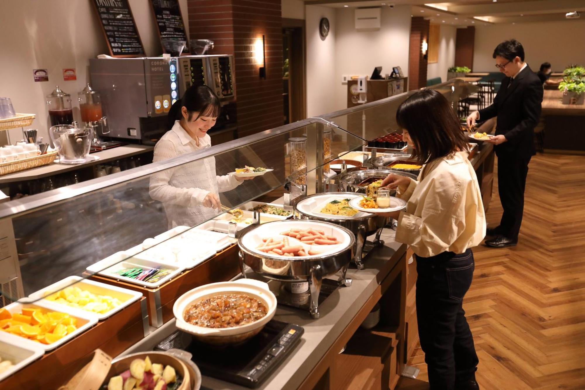Osaka Corona Hotel Екстериор снимка